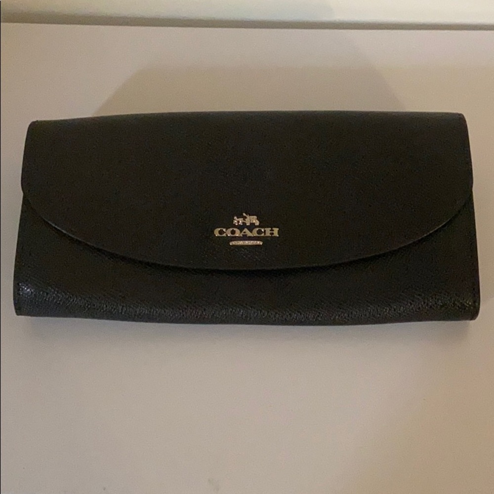Coach wallet. Never been used.